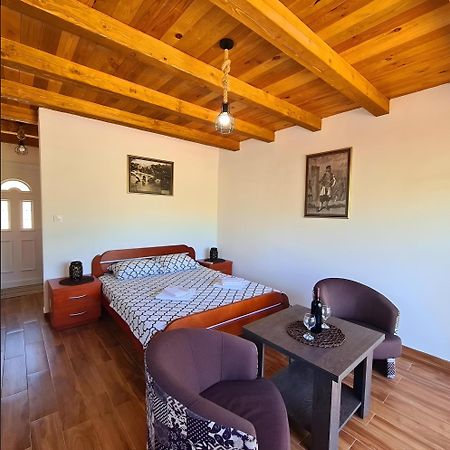 S&M Apartments Rijeka Crnojevica Ngoại thất bức ảnh