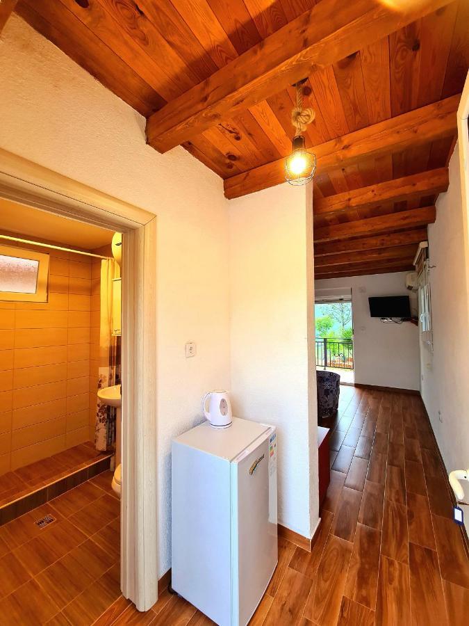 S&M Apartments Rijeka Crnojevica Ngoại thất bức ảnh