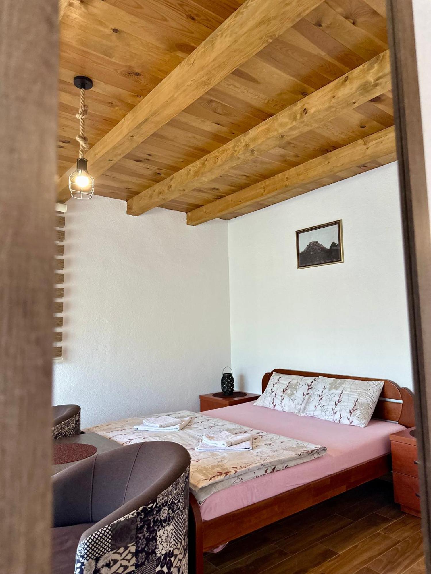 S&M Apartments Rijeka Crnojevica Ngoại thất bức ảnh