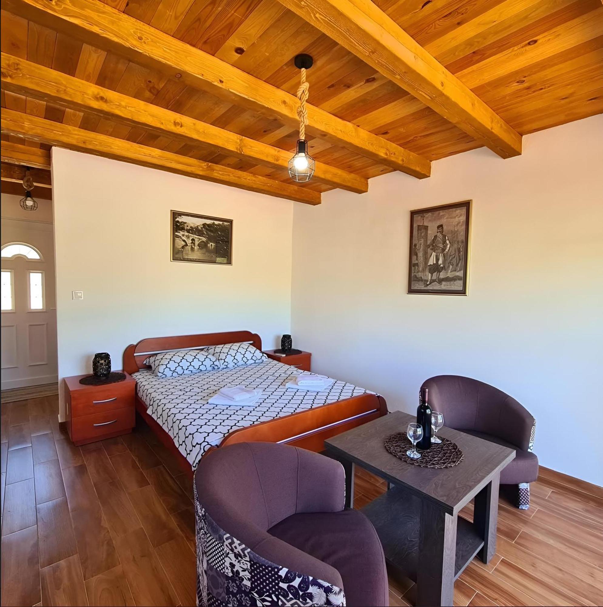 S&M Apartments Rijeka Crnojevica Ngoại thất bức ảnh